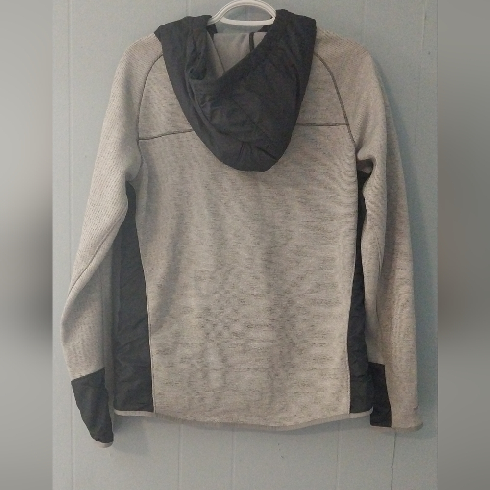 Under Armor Jacket - Picture 2 of 4